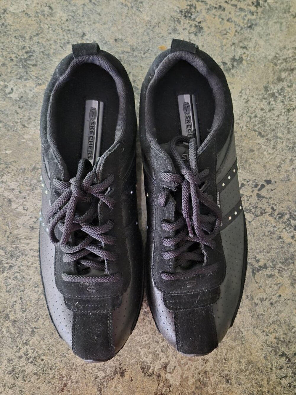 Sketcher's Black with Rhinestone Accent Tennis Shoes Size 9.5